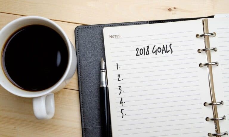 2018 Goals in planner on desk