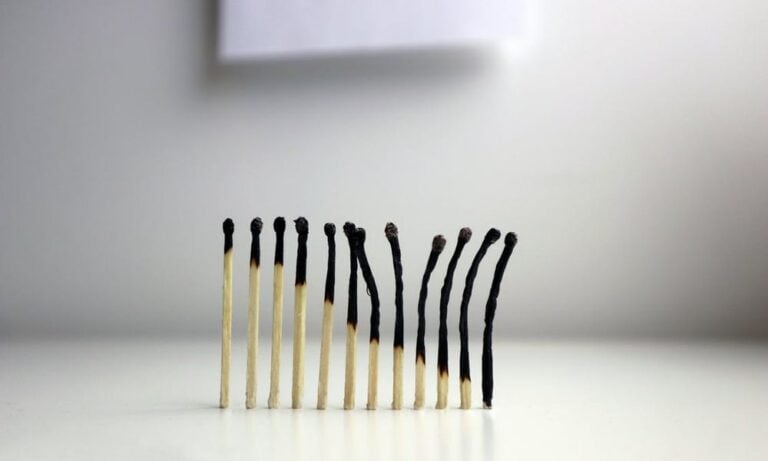 Photo of matches burning out.