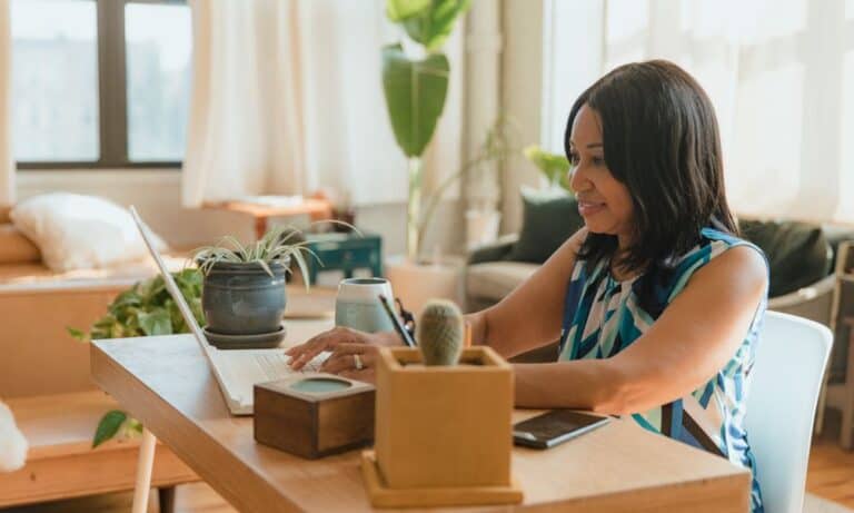 Photo of a remote worker working from home.