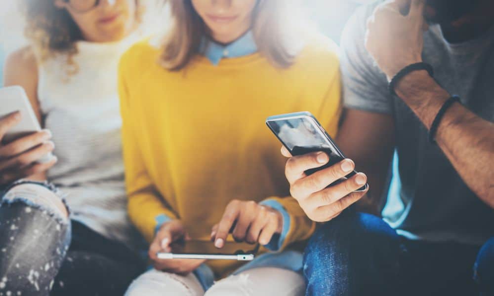 People searching for jobs on phones