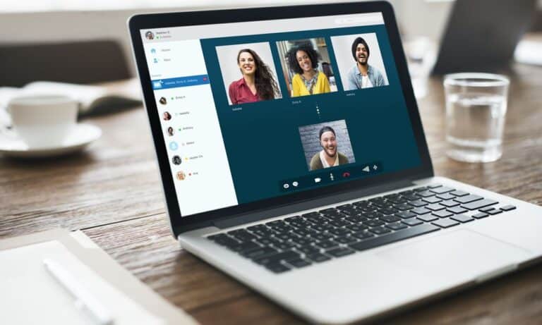 Photo of a video conference with good etiquette.